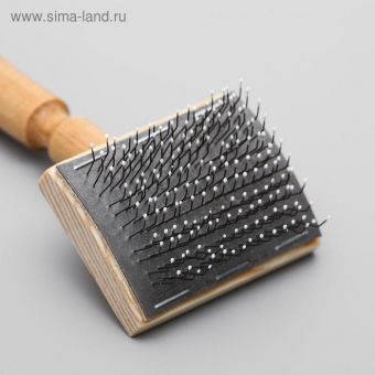 Щетка-пуходерка деревянная с каплями без рамки, основание 60 x 50 мм Щетка-пуходерка деревянная с каплями без рамки, основание 60 x 50 мм